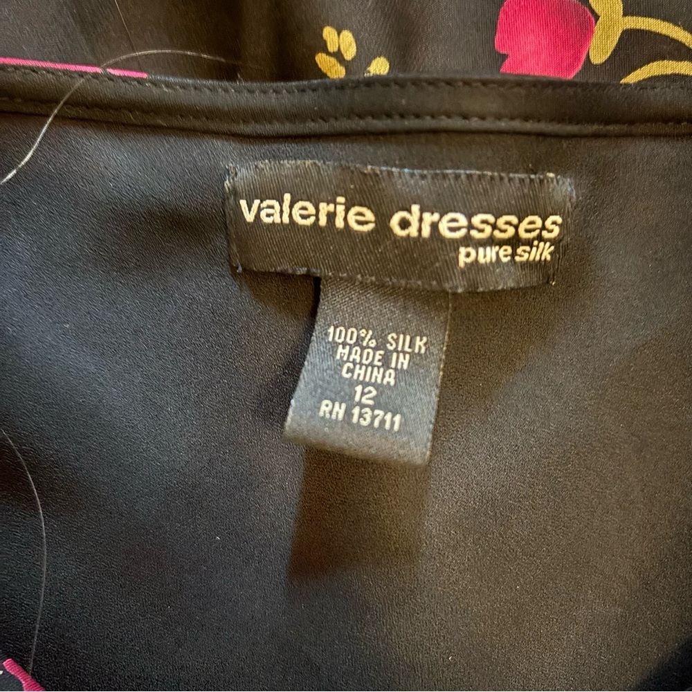 Floral Silk 2 Pièce Black and Pink Women's Dress - Picture 6 of 8